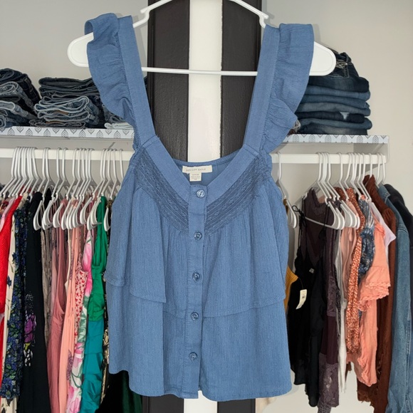 AE - Ruffle / Lace Cami - Picture 2 of 6